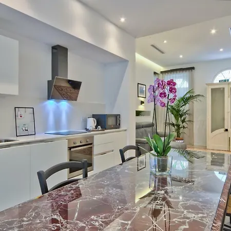Vacation Townhouse * Sliema